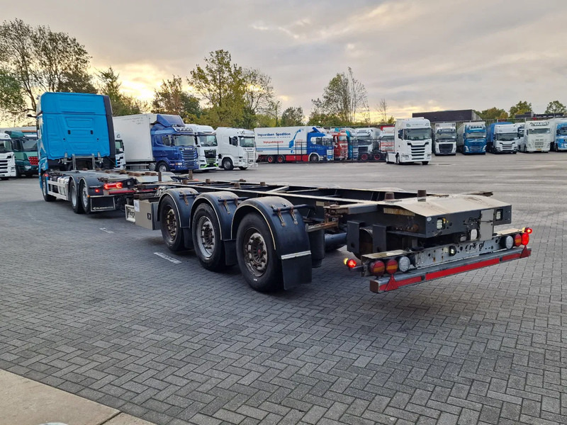 Mercedes-Benz Actros 2553 6x2 - BDF - Retarder - 4.90 WB - Full air + Fliegl trailer 2017 - شاحنات الحاويات / جسم علوي قابل للتغيير شاحنة: صورة 5 Mercedes-Benz Actros 2553 6x2 - BDF - Retarder - 4.90 WB - Full air + Fliegl trailer 2017 - شاحنات الحاويات / جسم علوي قابل للتغيير شاحنة: صورة 5