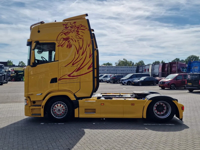 Scania 500S NGS Highline 4x2 - Only 38Tkm - Full spec - Retarder - Full air - Night clima - وحدة جر: صورة 4 Scania 500S NGS Highline 4x2 - Only 38Tkm - Full spec - Retarder - Full air - Night clima - وحدة جر: صورة 4