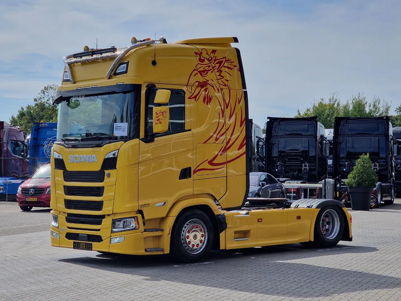Scania 500S NGS Highline 4x2 - Only 38Tkm - Full spec - Retarder - Full air - Night clima - وحدة جر: صورة 3 Scania 500S NGS Highline 4x2 - Only 38Tkm - Full spec - Retarder - Full air - Night clima - وحدة جر: صورة 3