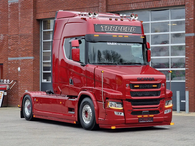 Scania 530ST V8 NGS Tuft R Torpedo - New - Full spec - BUFFL In- and Exterior - Show truck - وحدة جر: صورة 2 Scania 530ST V8 NGS Tuft R Torpedo - New - Full spec - BUFFL In- and Exterior - Show truck - وحدة جر: صورة 2