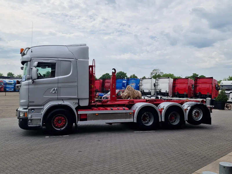 Scania R490 8x4*4 - HIAB XR24SL58 24T hooklift - Euro 6 - Full air - Steering axle - شاحنة ذات خطاف: صورة 4 Scania R490 8x4*4 - HIAB XR24SL58 24T hooklift - Euro 6 - Full air - Steering axle - شاحنة ذات خطاف: صورة 4