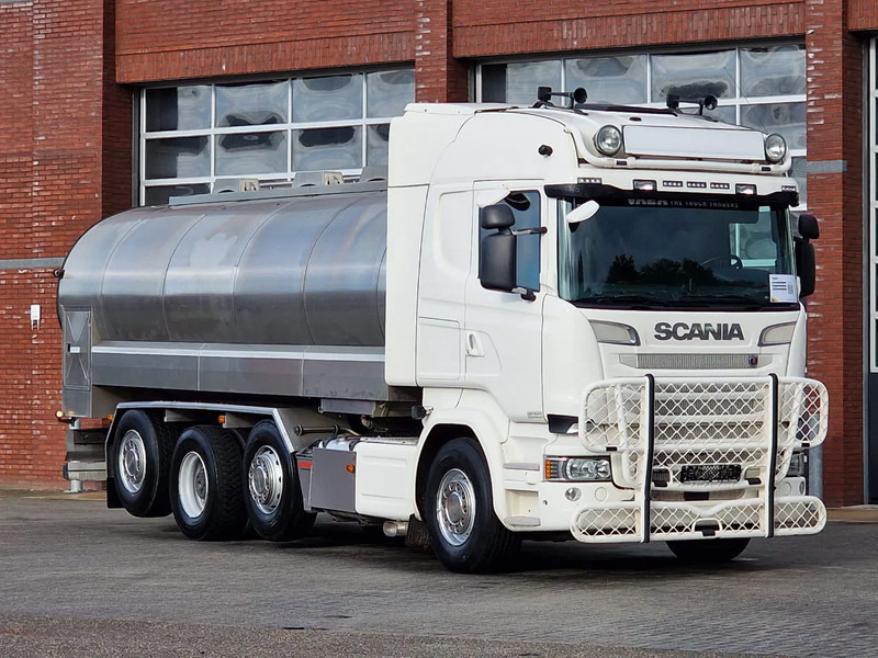 Scania R520 V8 8x2*4 - Tank - 19.000L - 4 compartments - Pump and counter - Retarder - شاحنة صهريج: صورة 1 Scania R520 V8 8x2*4 - Tank - 19.000L - 4 compartments - Pump and counter - Retarder - شاحنة صهريج: صورة 1