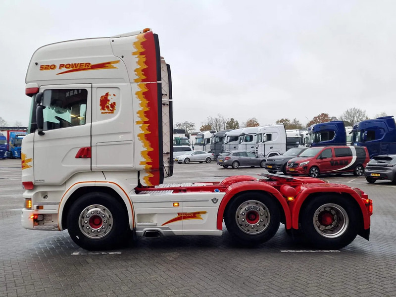 Scania R520 V8 Topline 6x2/4 - Full air - Steering - Euro 6 - Opti Cruise - - وحدة جر: صورة 4 Scania R520 V8 Topline 6x2/4 - Full air - Steering - Euro 6 - Opti Cruise - - وحدة جر: صورة 4