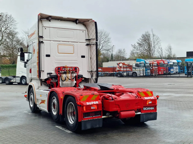 Scania R520 V8 Topline 6x2/4 - Full air - Steering - Euro 6 - Opti Cruise - - وحدة جر: صورة 5 Scania R520 V8 Topline 6x2/4 - Full air - Steering - Euro 6 - Opti Cruise - - وحدة جر: صورة 5