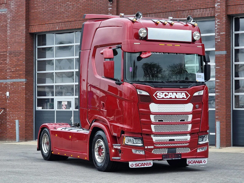 Scania S500 NGS Highline 4x2 - Retarder - Night clima - Full air - Custom interior - Full spoiler - 2 tank - وحدة جر: صورة 1 Scania S500 NGS Highline 4x2 - Retarder - Night clima - Full air - Custom interior - Full spoiler - 2 tank - وحدة جر: صورة 1