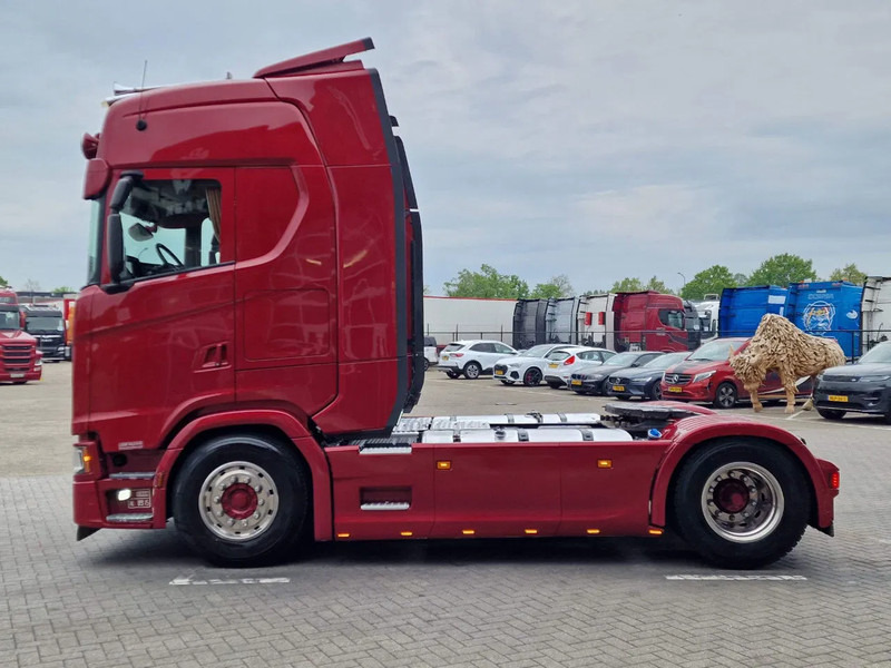 Scania S500 NGS Highline 4x2 - Retarder - Night clima - Full air - Custom interior - Full spoiler - 2 tank - وحدة جر: صورة 4 Scania S500 NGS Highline 4x2 - Retarder - Night clima - Full air - Custom interior - Full spoiler - 2 tank - وحدة جر: صورة 4