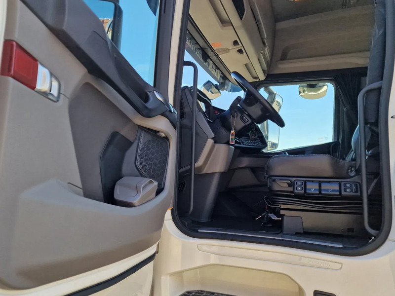 وحدة جر Scania S500 NGS Highline 6x2 - Retarder - Full air - Leather - Led - 2x tank: صورة 9
