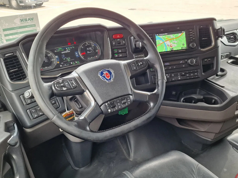 Scania S540 NGS Highline 6x4 - Retarder - Full air - Leather - Led - Fridge - TV Scania S540 NGS Highline 6x4 - Retarder - Full air - Leather - Led - Fridge - TV: صورة 18 Scania S540 NGS Highline 6x4 - Retarder - Full air - Leather - Led - Fridge - TV Scania S540 NGS Highline 6x4 - Retarder - Full air - Leather - Led - Fridge - TV: صورة 18