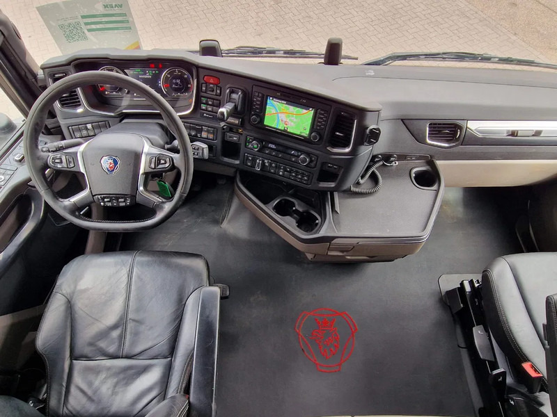 Scania S540 NGS Highline 6x4 - Retarder - Full air - Leather - Led - Fridge - TV Scania S540 NGS Highline 6x4 - Retarder - Full air - Leather - Led - Fridge - TV: صورة 20 Scania S540 NGS Highline 6x4 - Retarder - Full air - Leather - Led - Fridge - TV Scania S540 NGS Highline 6x4 - Retarder - Full air - Leather - Led - Fridge - TV: صورة 20
