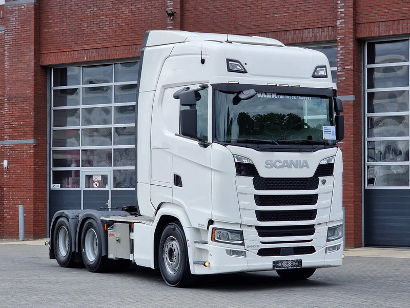 Scania S540 NGS Highline 6x4 - Retarder - Full air - Leather - Led - Fridge - TV - وحدة جر: صورة 1 Scania S540 NGS Highline 6x4 - Retarder - Full air - Leather - Led - Fridge - TV - وحدة جر: صورة 1