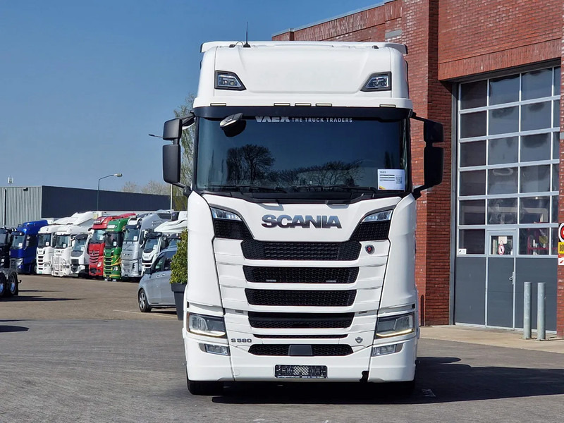 Scania S580 V8 NGS Highline 6x2 - Retarder - Full air - 3.15 WB - Navi - Led - وحدة جر: صورة 2 Scania S580 V8 NGS Highline 6x2 - Retarder - Full air - 3.15 WB - Navi - Led - وحدة جر: صورة 2
