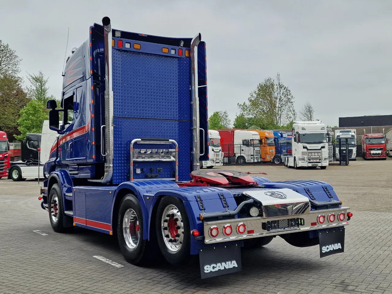 Scania T580 V8 Topline 6x2 - Original Scania Hauber / Torpedo - Manual gearbox - Show truck - Retarder - وحدة جر: صورة 5 Scania T580 V8 Topline 6x2 - Original Scania Hauber / Torpedo - Manual gearbox - Show truck - Retarder - وحدة جر: صورة 5