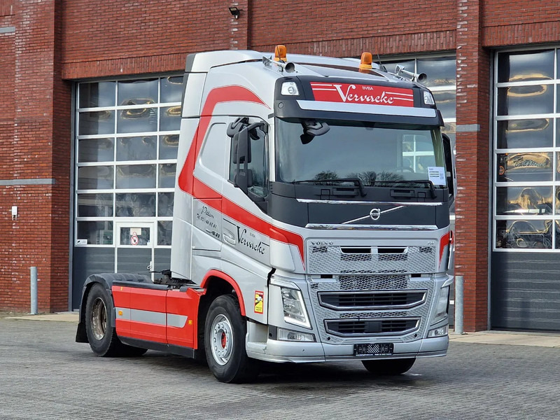 Volvo FH 13.460 Globetrotter 4x2 - PTO/Hydraulic - 2x tank - Steel/Air - وحدة جر: صورة 1 Volvo FH 13.460 Globetrotter 4x2 - PTO/Hydraulic - 2x tank - Steel/Air - وحدة جر: صورة 1