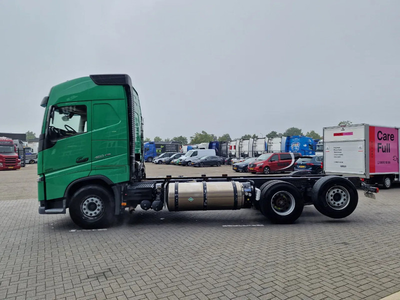 Volvo FH 13.460 Globetrotter 6x2 - Chassis - 4.60 WB - HUB Reduction - LNG - شاحنة هيكل كابينة: صورة 4 Volvo FH 13.460 Globetrotter 6x2 - Chassis - 4.60 WB - HUB Reduction - LNG - شاحنة هيكل كابينة: صورة 4