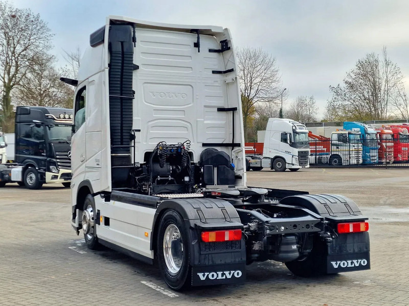 Volvo FH 13.500 Aero Globetrotter XL 4x2 - I Save - I parkcool - 2x tank - Mirror cams - وحدة جر: صورة 5 Volvo FH 13.500 Aero Globetrotter XL 4x2 - I Save - I parkcool - 2x tank - Mirror cams - وحدة جر: صورة 5