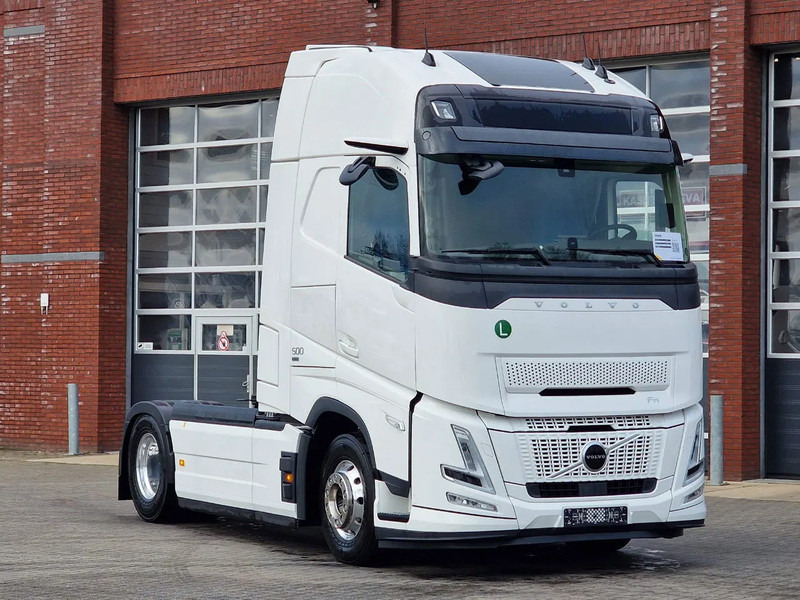 Volvo FH 13.500 Aero Globetrotter XL 4x2 - I Save - I parkcool - 2x tank - Mirror cams - وحدة جر: صورة 1 Volvo FH 13.500 Aero Globetrotter XL 4x2 - I Save - I parkcool - 2x tank - Mirror cams - وحدة جر: صورة 1