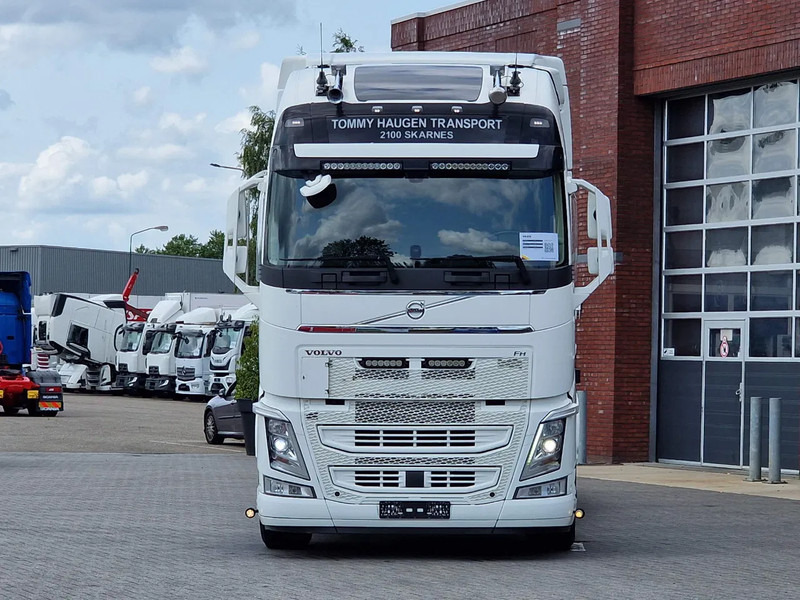 Volvo FH 13.500 Globetrotter XL 6x2 - BDF - Retarder - I parkcool - Full air - 4.90 WB - شاحنات الحاويات / جسم علوي قابل للتغيير شاحنة: صورة 2 Volvo FH 13.500 Globetrotter XL 6x2 - BDF - Retarder - I parkcool - Full air - 4.90 WB - شاحنات الحاويات / جسم علوي قابل للتغيير شاحنة: صورة 2