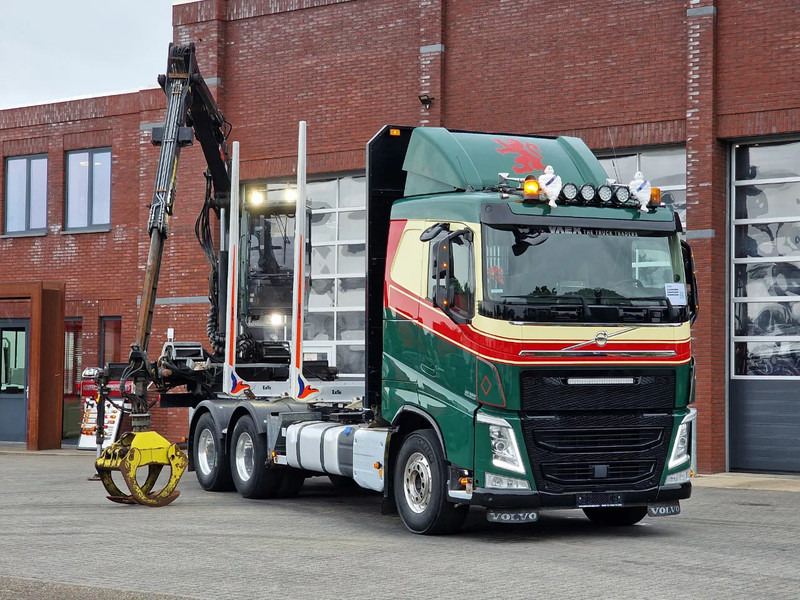 Volvo FH 13.540 6x4 - HIAB / Loglift F125Z 80 Crane - Krane - Grua year 2019 - شاحنة قطع الأشجار, شاحنة كرين: صورة 2 Volvo FH 13.540 6x4 - HIAB / Loglift F125Z 80 Crane - Krane - Grua year 2019 - شاحنة قطع الأشجار, شاحنة كرين: صورة 2