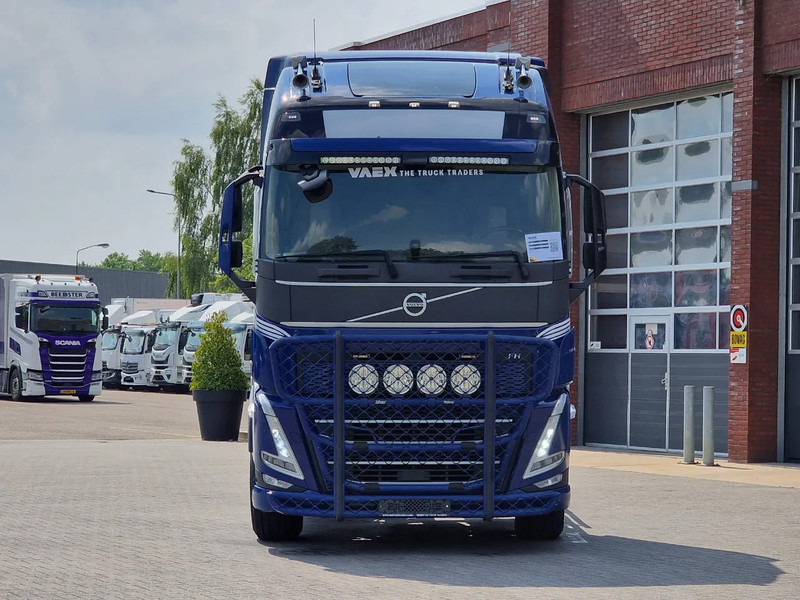 Volvo FH 13.540 Globetrotter XL 6x2 - Retarder - Full air - 4.60 WB - I shift dual clutch - شاحنة هيكل كابينة: صورة 2 Volvo FH 13.540 Globetrotter XL 6x2 - Retarder - Full air - 4.60 WB - I shift dual clutch - شاحنة هيكل كابينة: صورة 2