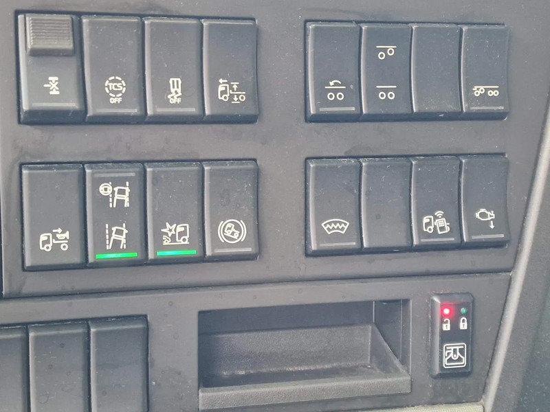 Volvo FH 13.540 Globetrotter XL 6x2 - Retarder - Full air - 4.60 WB - I shift dual clutch Volvo FH 13.540 Globetrotter XL 6x2 - Retarder - Full air - 4.60 WB - I shift dual clutch: صورة 15
