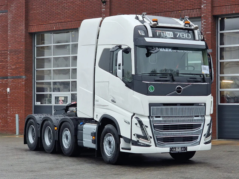 Volvo FH 16.780 8x4*4 Globetrotter XL - 245T GCW - New - Full air - I parkcool - Retarder - وحدة جر: صورة 1 Volvo FH 16.780 8x4*4 Globetrotter XL - 245T GCW - New - Full air - I parkcool - Retarder - وحدة جر: صورة 1