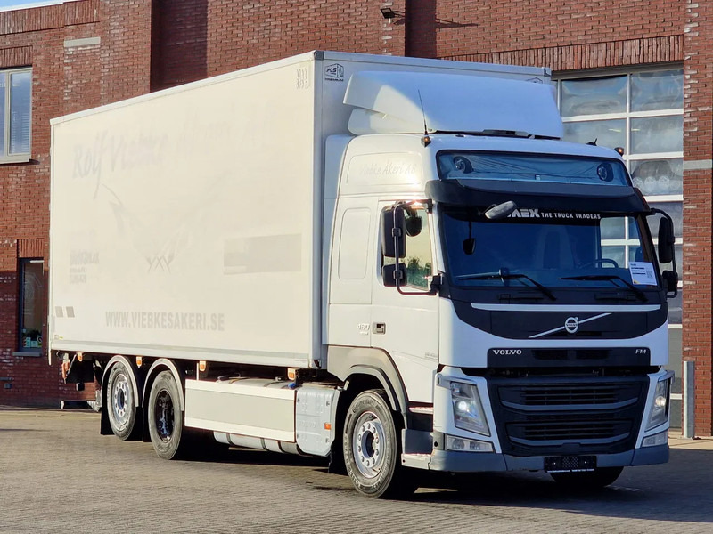 Volvo FM 13.460 Globetrotter 6x2*4 - Frigo Carrier Supra 1150 U MT - Zepro loadlift - Steering axle - شاحنة صندوق متساوي: صورة 1 Volvo FM 13.460 Globetrotter 6x2*4 - Frigo Carrier Supra 1150 U MT - Zepro loadlift - Steering axle - شاحنة صندوق متساوي: صورة 1