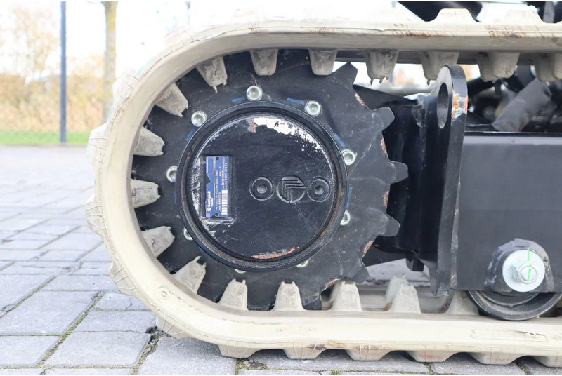 اللودر المجنزر Almac MULTILOADER ML 3.0 BL ELC | HOEFLON TC1 | 3 TON | TRACKED CARRIER: صورة 16