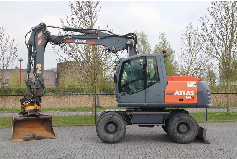 Atlas 160W | ROTOTILT | GRIPPER | BUCKET | DOZER BLADE - حفارة دولاب: صورة 1 Atlas 160W | ROTOTILT | GRIPPER | BUCKET | DOZER BLADE - حفارة دولاب: صورة 1