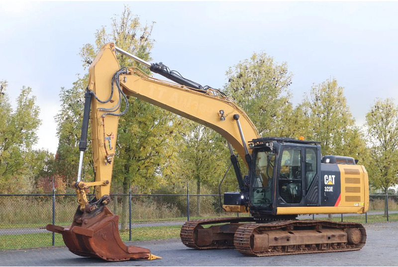 Caterpillar 323EL | 323 EL | BUCKET | QUICK COUPLER - حفار زحاف: صورة 2 Caterpillar 323EL | 323 EL | BUCKET | QUICK COUPLER - حفار زحاف: صورة 2