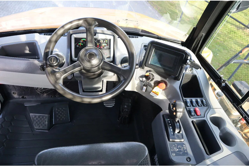 شاحنة قلاب مفصلية Caterpillar 730 04A | TAILGATE | LOW HOURS: صورة 17 شاحنة قلاب مفصلية Caterpillar 730 04A | TAILGATE | LOW HOURS: صورة 17