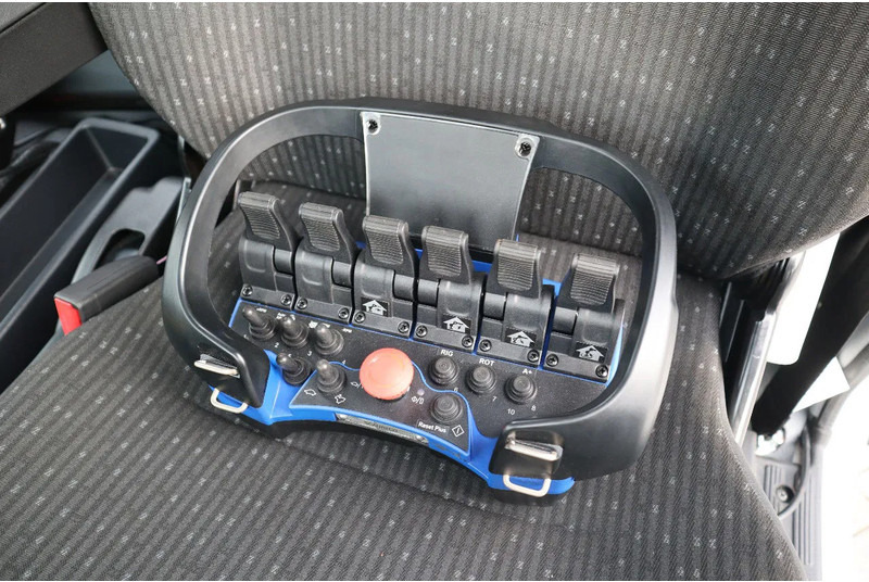 FUSO Canter 7C18 | 4X2 | 3-WAY TIPPER | PM 6.5 KRAN /CRANE FUSO Canter 7C18 | 4X2 | 3-WAY TIPPER | PM 6.5 KRAN /CRANE: صورة 18