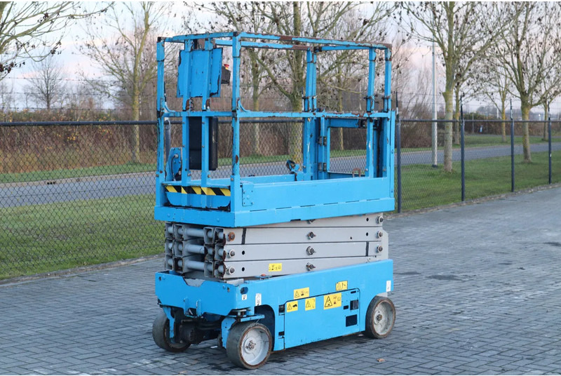 Genie GS-1932 | 7.8 METER | 227 KG - رافعة هيدروليكية مقصية: صورة 3 Genie GS-1932 | 7.8 METER | 227 KG - رافعة هيدروليكية مقصية: صورة 3