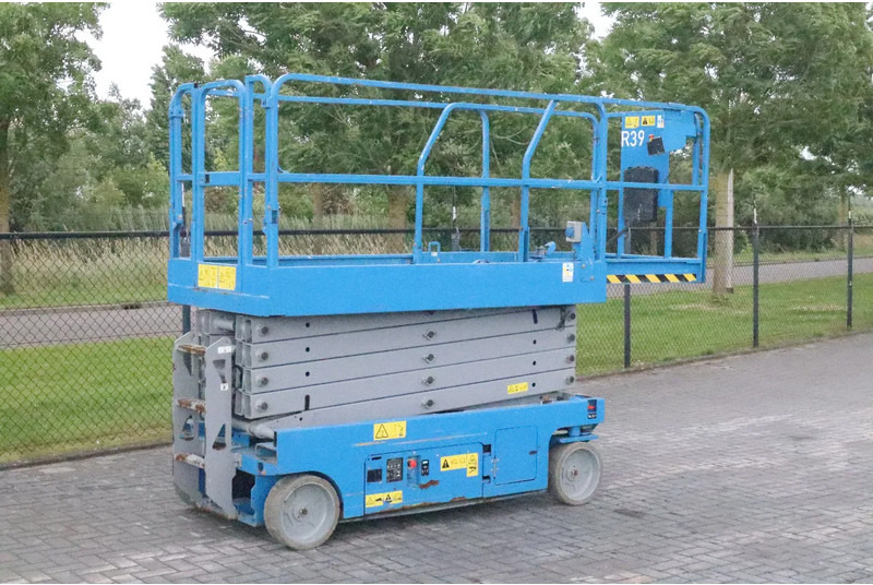 رافعة هيدروليكية مقصية Genie GS-3246 | 12 METER | 318 KG: صورة 5