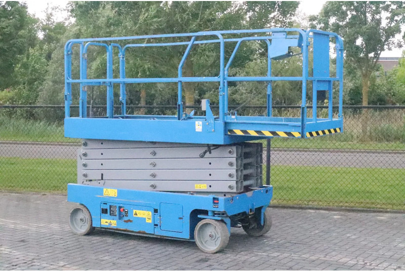 رافعة هيدروليكية مقصية Genie GS-3246 | 12 METER | 318 KG: صورة 6