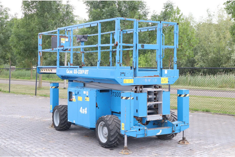 Genie GS-3369 RT | 12 METER | ROUGH TERRAIN - رافعة هيدروليكية مقصية: صورة 3 Genie GS-3369 RT | 12 METER | ROUGH TERRAIN - رافعة هيدروليكية مقصية: صورة 3