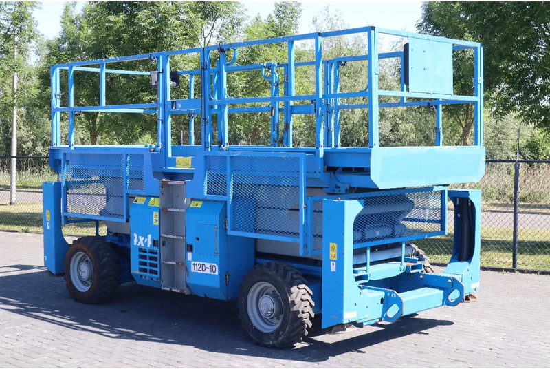 Genie GS-3384 RT | 12 METER | 1.134 KG - رافعة هيدروليكية مقصية: صورة 2 Genie GS-3384 RT | 12 METER | 1.134 KG - رافعة هيدروليكية مقصية: صورة 2