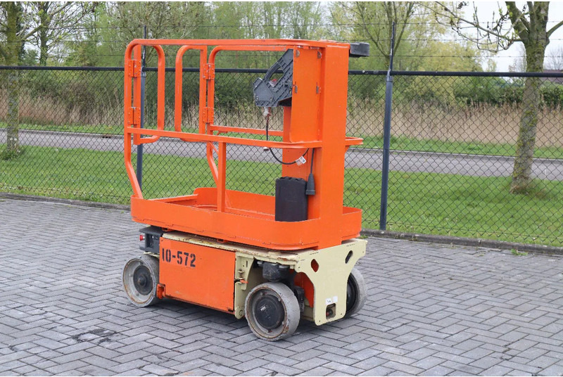 JLG 1230 ES | 5.6 METER | 230 KG - معدات الوصول: صورة 3 JLG 1230 ES | 5.6 METER | 230 KG - معدات الوصول: صورة 3