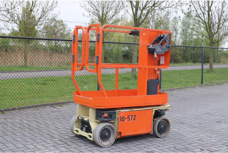 JLG 1230 ES | 5.6 METER | 230 KG - معدات الوصول: صورة 2 JLG 1230 ES | 5.6 METER | 230 KG - معدات الوصول: صورة 2