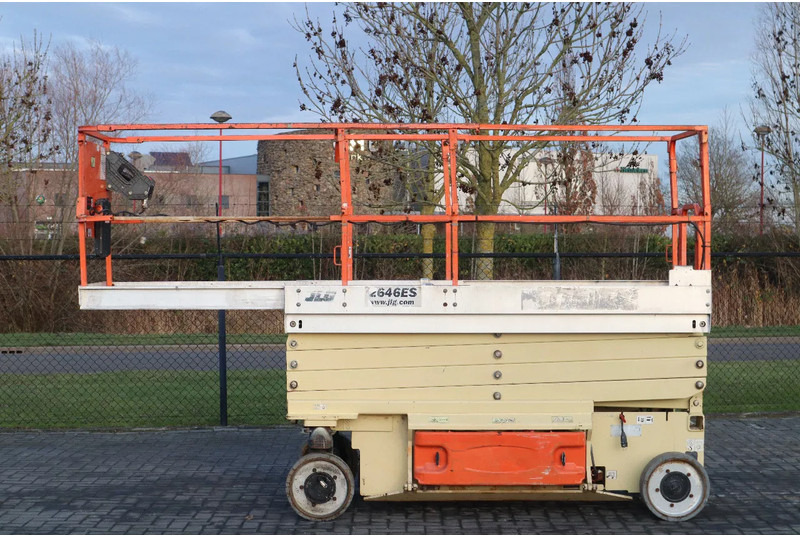 JLG 2646 ES | 10 METER | 450 KG - رافعة هيدروليكية مقصية: صورة 4 JLG 2646 ES | 10 METER | 450 KG - رافعة هيدروليكية مقصية: صورة 4