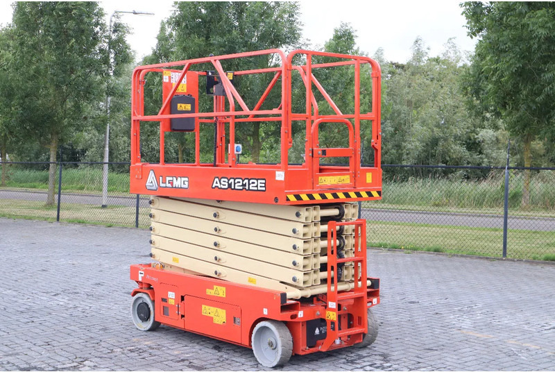 LGMG AS1212E | 14 METER | 320 KG | GS-4047 | ERT4769 - رافعة هيدروليكية مقصية: صورة 2 LGMG AS1212E | 14 METER | 320 KG | GS-4047 | ERT4769 - رافعة هيدروليكية مقصية: صورة 2
