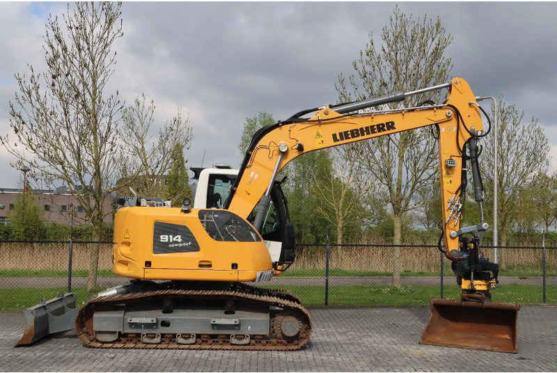 Liebherr R914 COMPACT S | ROTOTILT | 3X BUCKET | DOZERBLADE - حفار زحاف: صورة 4 Liebherr R914 COMPACT S | ROTOTILT | 3X BUCKET | DOZERBLADE - حفار زحاف: صورة 4