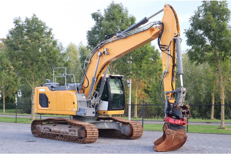 Liebherr R924 WLC | ROTOTILT R8 | BUCKET | - حفار زحاف: صورة 5 Liebherr R924 WLC | ROTOTILT R8 | BUCKET | - حفار زحاف: صورة 5