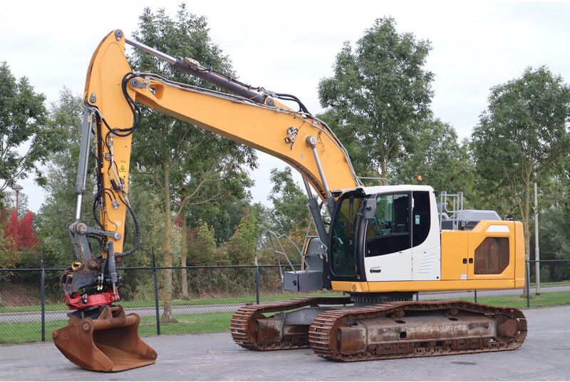 Liebherr R924 WLC | ROTOTILT R8 | BUCKET | - حفار زحاف: صورة 2 Liebherr R924 WLC | ROTOTILT R8 | BUCKET | - حفار زحاف: صورة 2