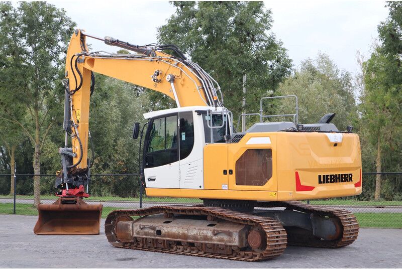 Liebherr R924 WLC | ROTOTILT R8 | BUCKET | - حفار زحاف: صورة 3 Liebherr R924 WLC | ROTOTILT R8 | BUCKET | - حفار زحاف: صورة 3