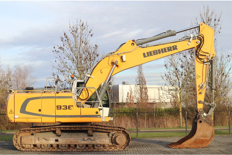 Liebherr R936 LC | HAMMER / SHEAR | LOW HOURS - حفار زحاف: صورة 4 Liebherr R936 LC | HAMMER / SHEAR | LOW HOURS - حفار زحاف: صورة 4