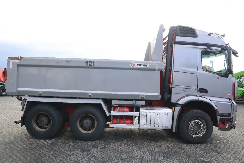 Mercedes-Benz Arocs 2658 2858 | 6X4 EURO 6 BIG AXLES | RETARDER | ENGINE PROBLEM - شاحنة قلاب: صورة 4 Mercedes-Benz Arocs 2658 2858 | 6X4 EURO 6 BIG AXLES | RETARDER | ENGINE PROBLEM - شاحنة قلاب: صورة 4
