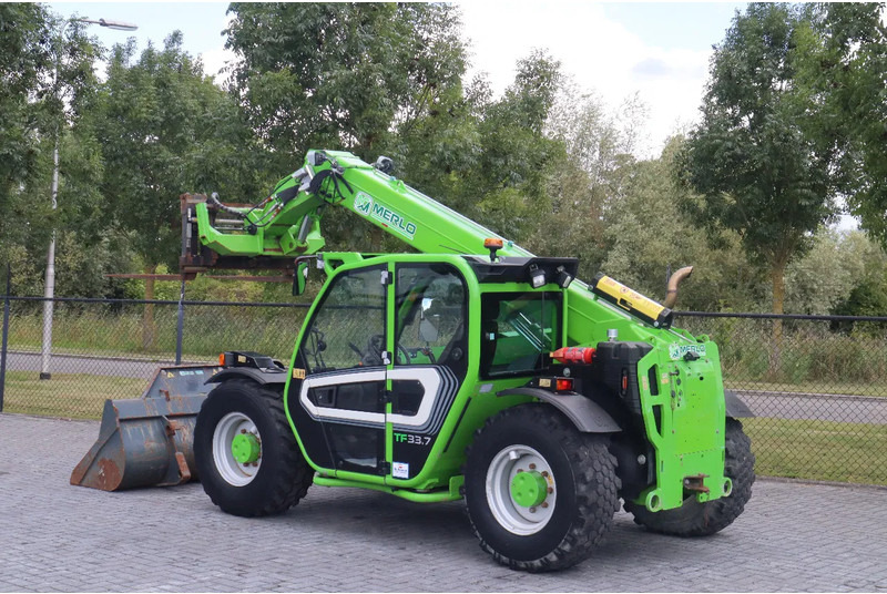 Merlo TF33.7-115LC TURBOFARMER | 40KM/H | BSS | FORKS | BUCKET - رافعة تلسكوبية: صورة 3 Merlo TF33.7-115LC TURBOFARMER | 40KM/H | BSS | FORKS | BUCKET - رافعة تلسكوبية: صورة 3
