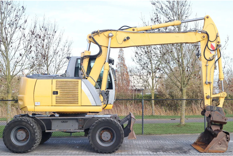 New Holland MH CITY | TILT BUCKET | QUICK COUPLER | DOZER BLADE - حفارة دولاب: صورة 4 New Holland MH CITY | TILT BUCKET | QUICK COUPLER | DOZER BLADE - حفارة دولاب: صورة 4