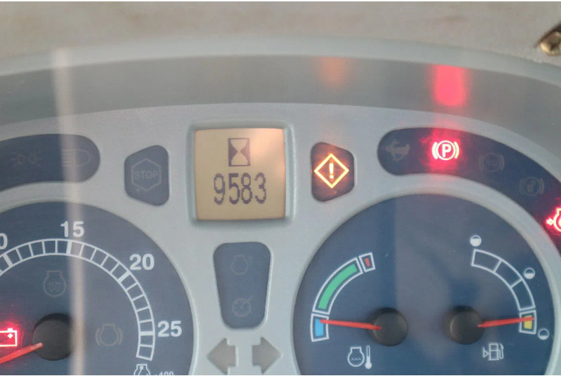 جرار New Holland T6040 | FRONT LOADER | 50KM/H | QUICK COUPLER: صورة 20