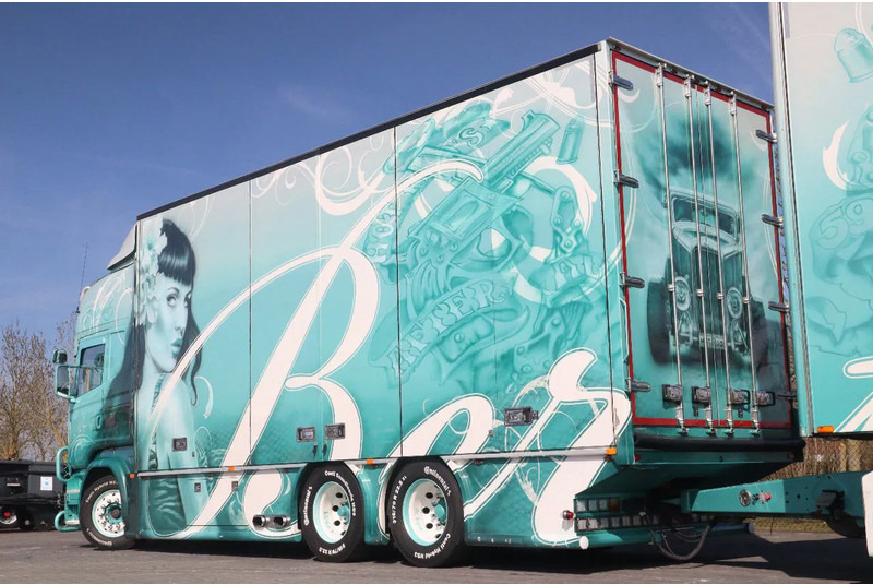Scania R560 V8 | BERTHONS HOT ROD | CUSTOM SPECIAL TRUCK - شاحنة مقفلة: صورة 3 Scania R560 V8 | BERTHONS HOT ROD | CUSTOM SPECIAL TRUCK - شاحنة مقفلة: صورة 3